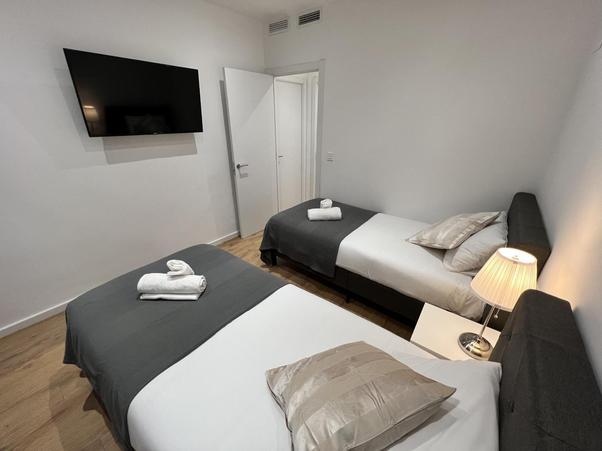 Apartamenticos Plaza Las Armas III Saragoça Exterior foto